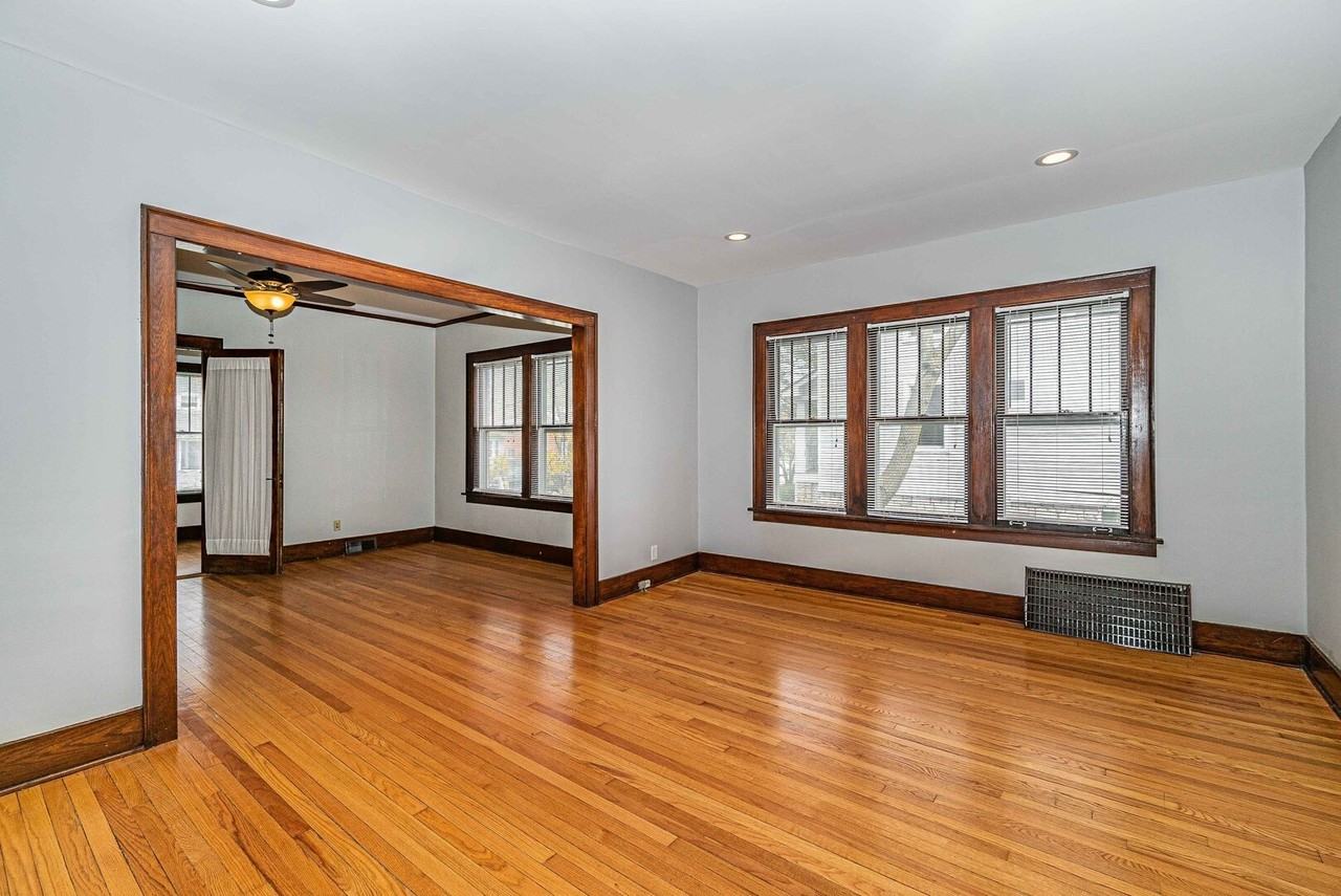 247 W Palatine Rd #1A - Photo 5 of 22
