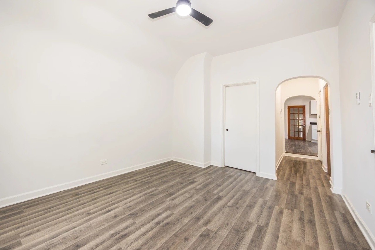 5234 S Homan Ave #2 - Photo 4 of 12