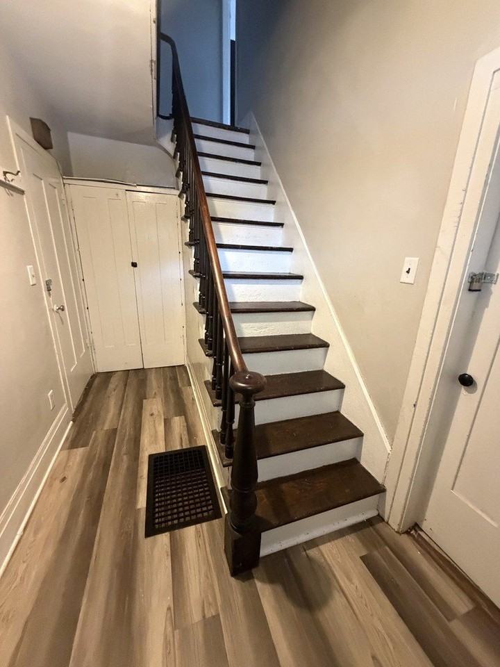 428 W High St #B - Photo 2 of 13