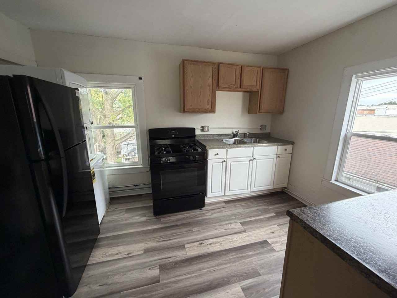 428 W High St #B - Photo 3 of 13