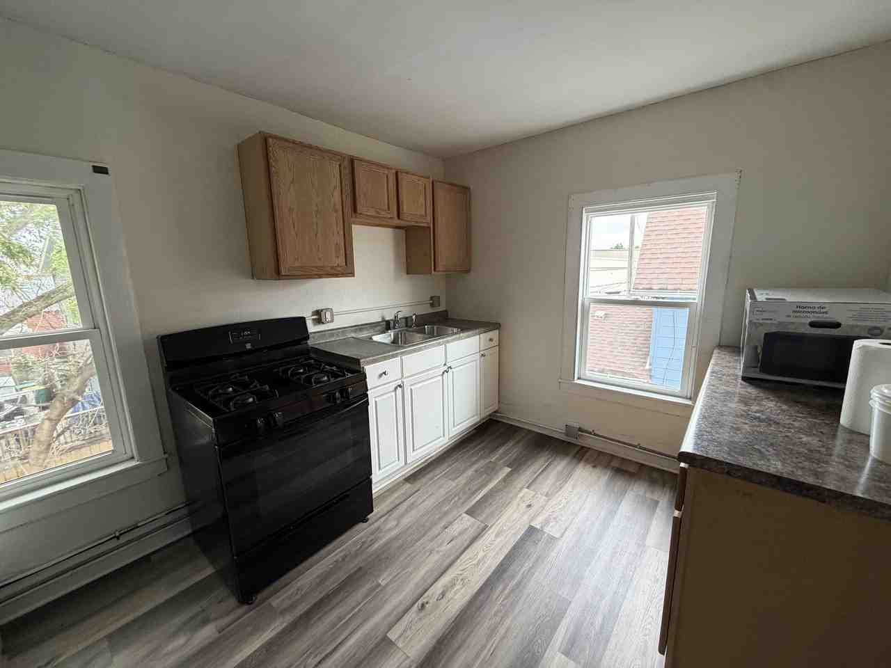 428 W High St #B - Photo 5 of 13