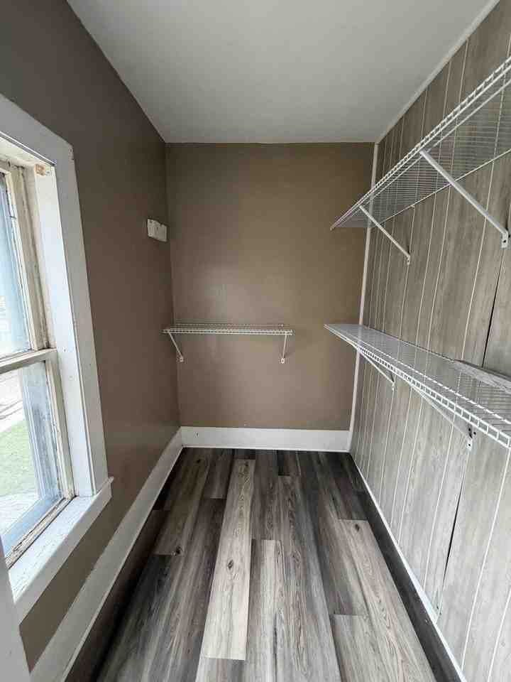 428 W High St #B - Photo 7 of 13