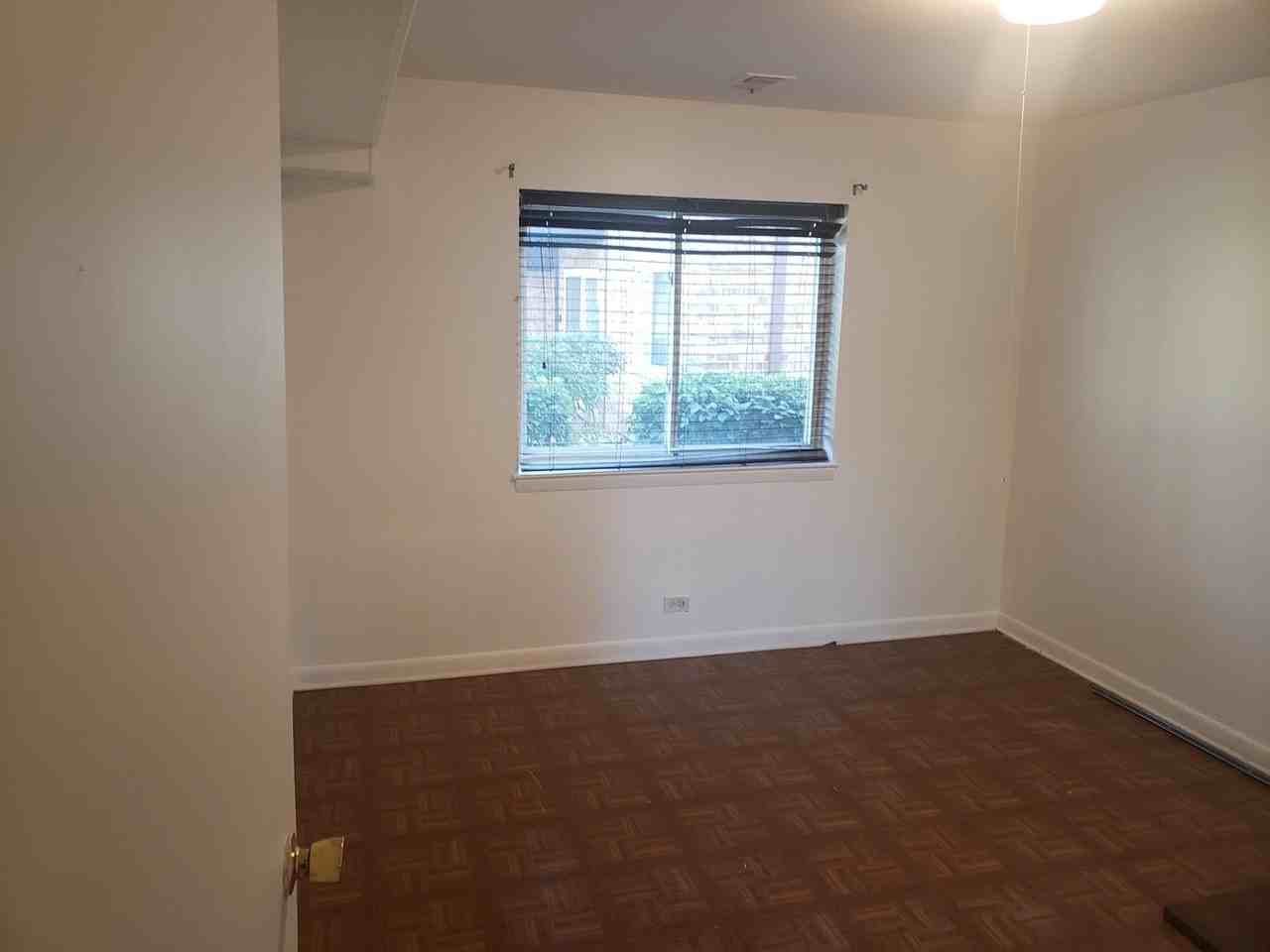 9418 Bay Colony Dr #1N - Photo 3 of 9