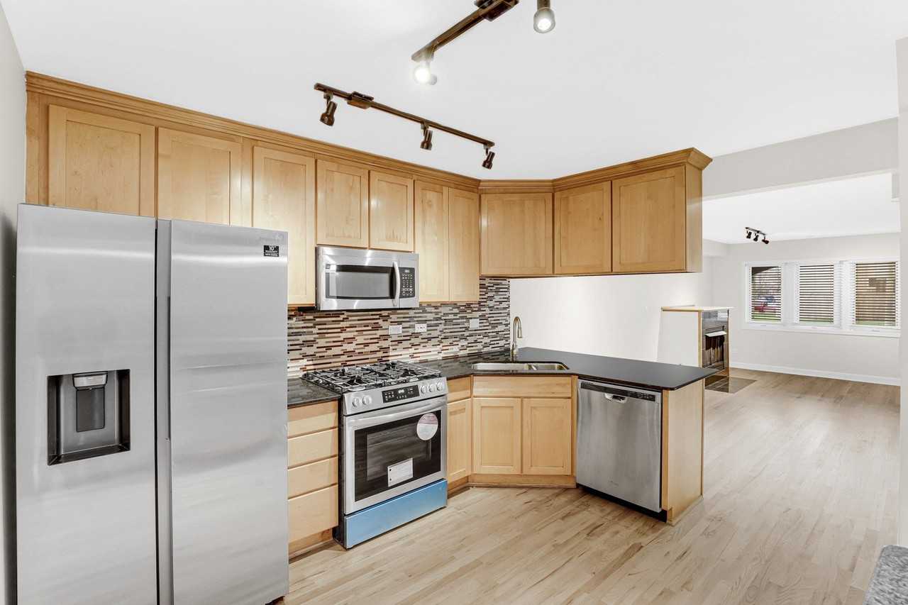 601 South Blvd #E - Photo 4 of 27