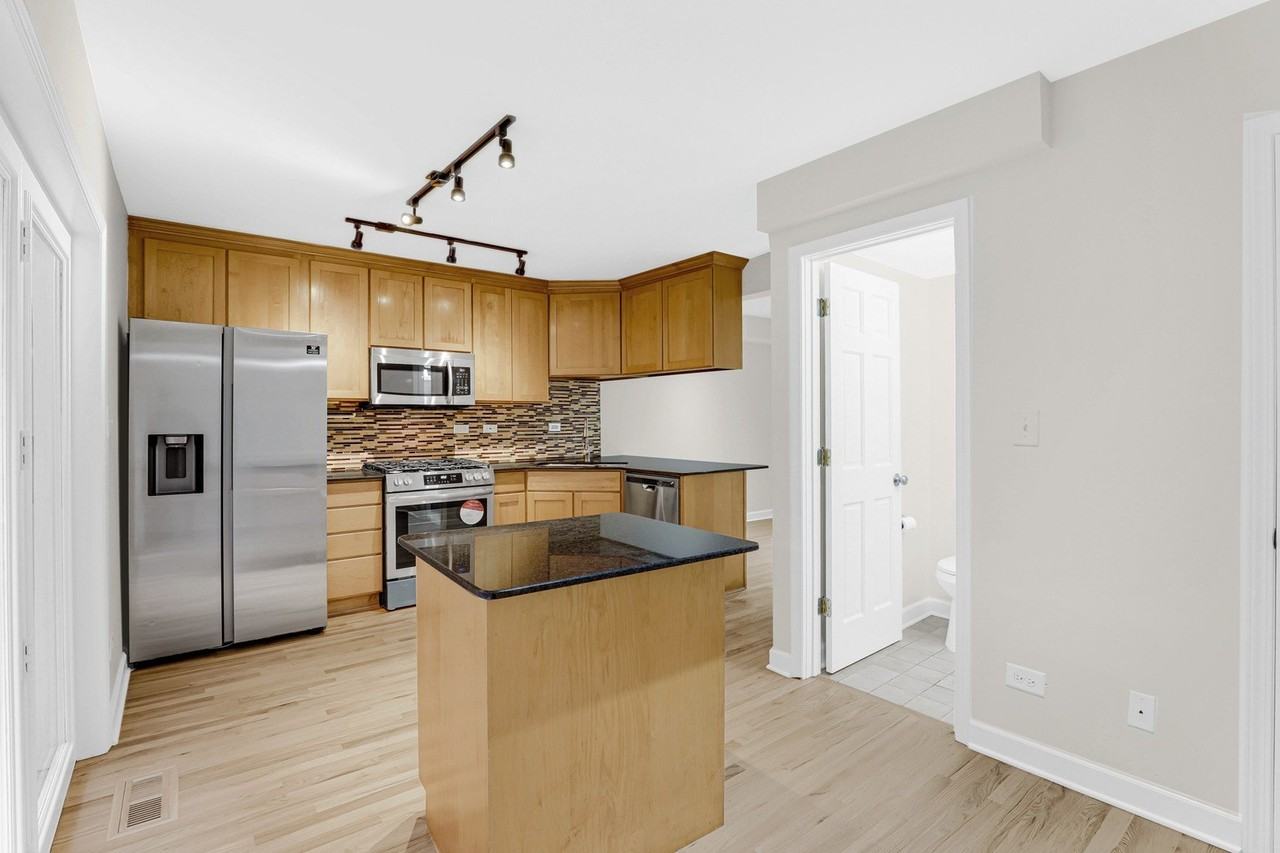 601 South Blvd #E - Photo 7 of 27