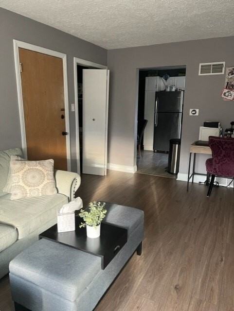 8835 Lavergne Ave #2S - Photo 2 of 19
