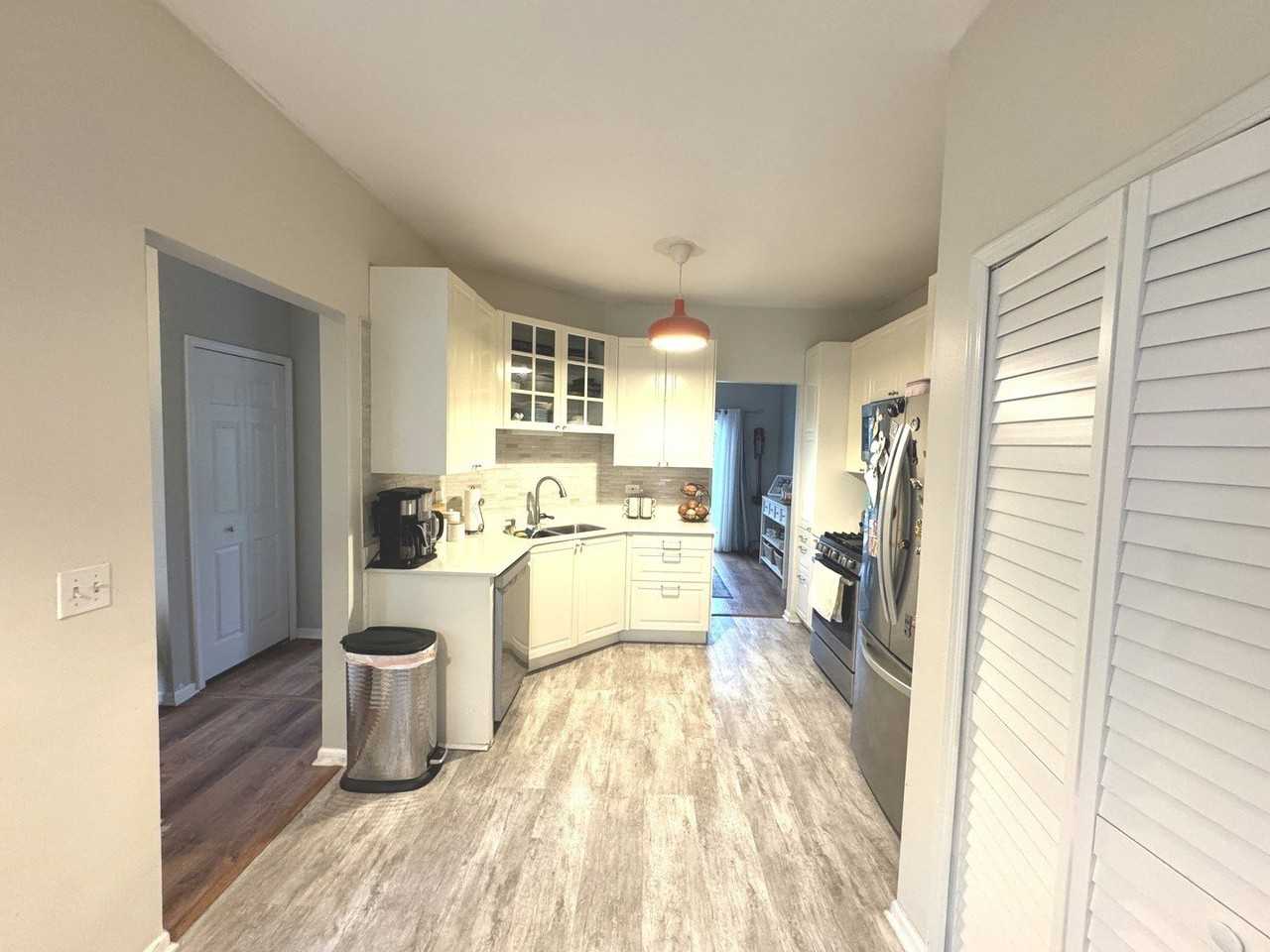 1291 Rhodes Ln #1291 - Photo 4 of 21