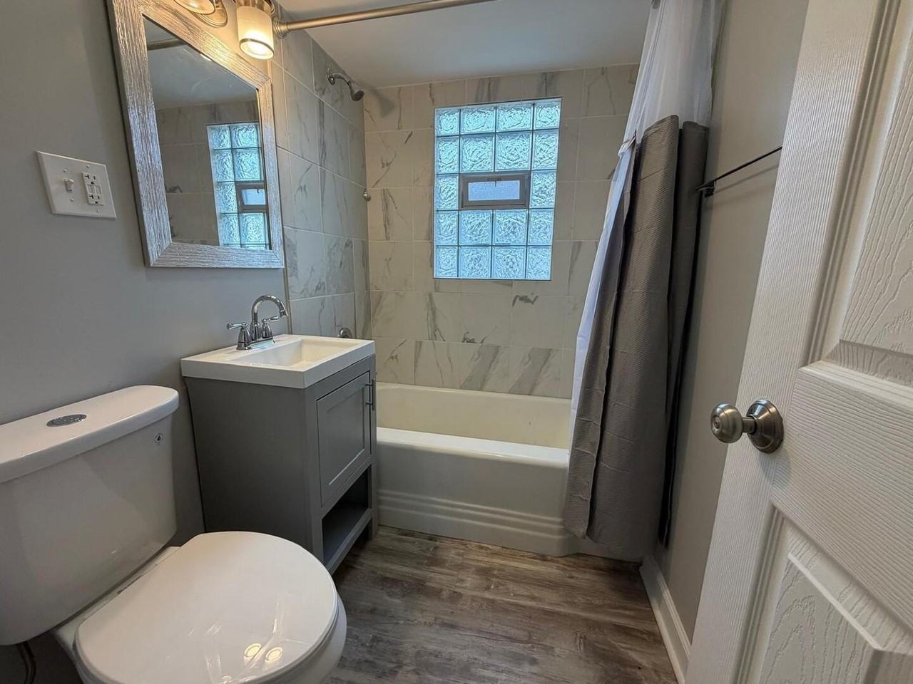 4417 N Nagle Ave - Photo 7 of 13
