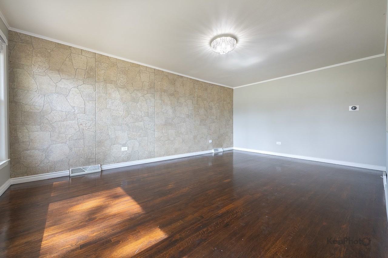 7224 W 60th Pl - Photo 3 of 25