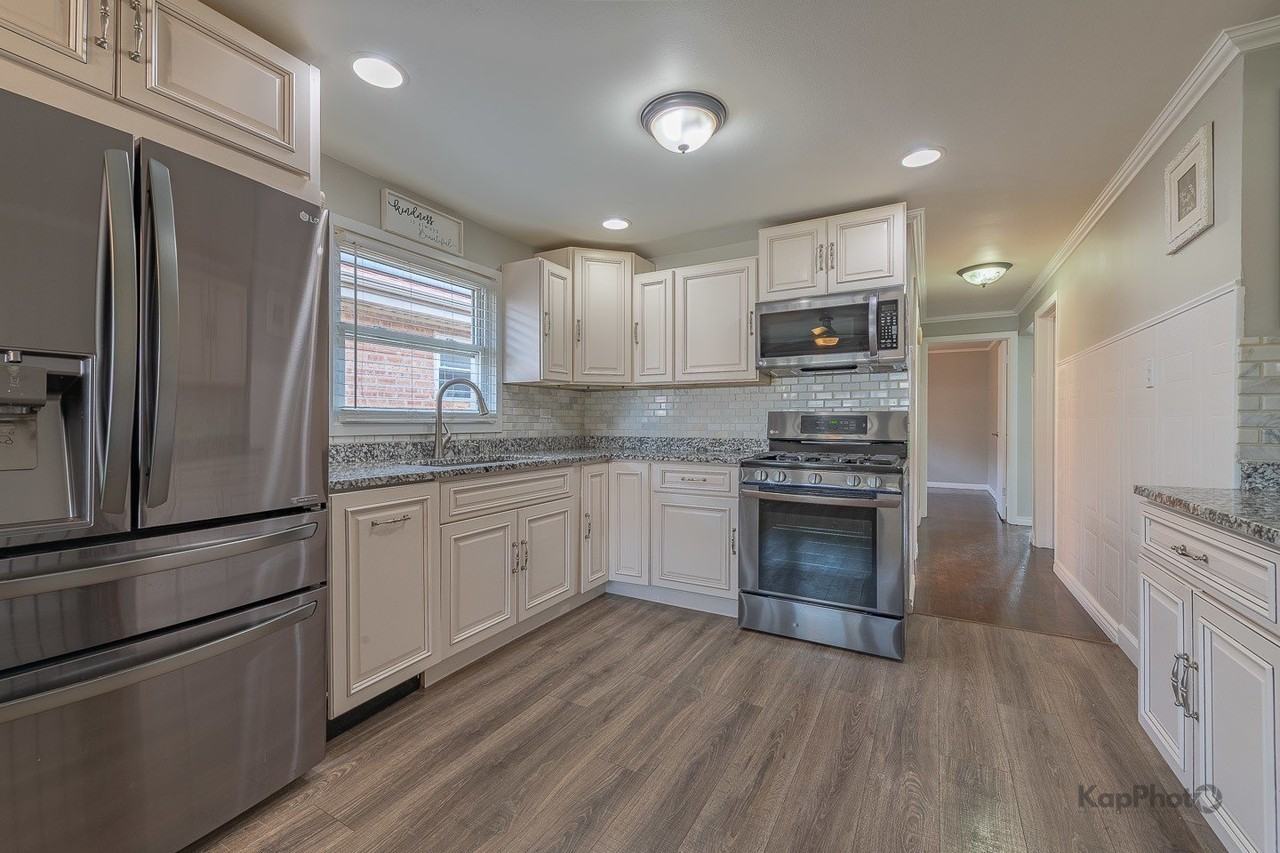 7224 W 60th Pl - Photo 7 of 25