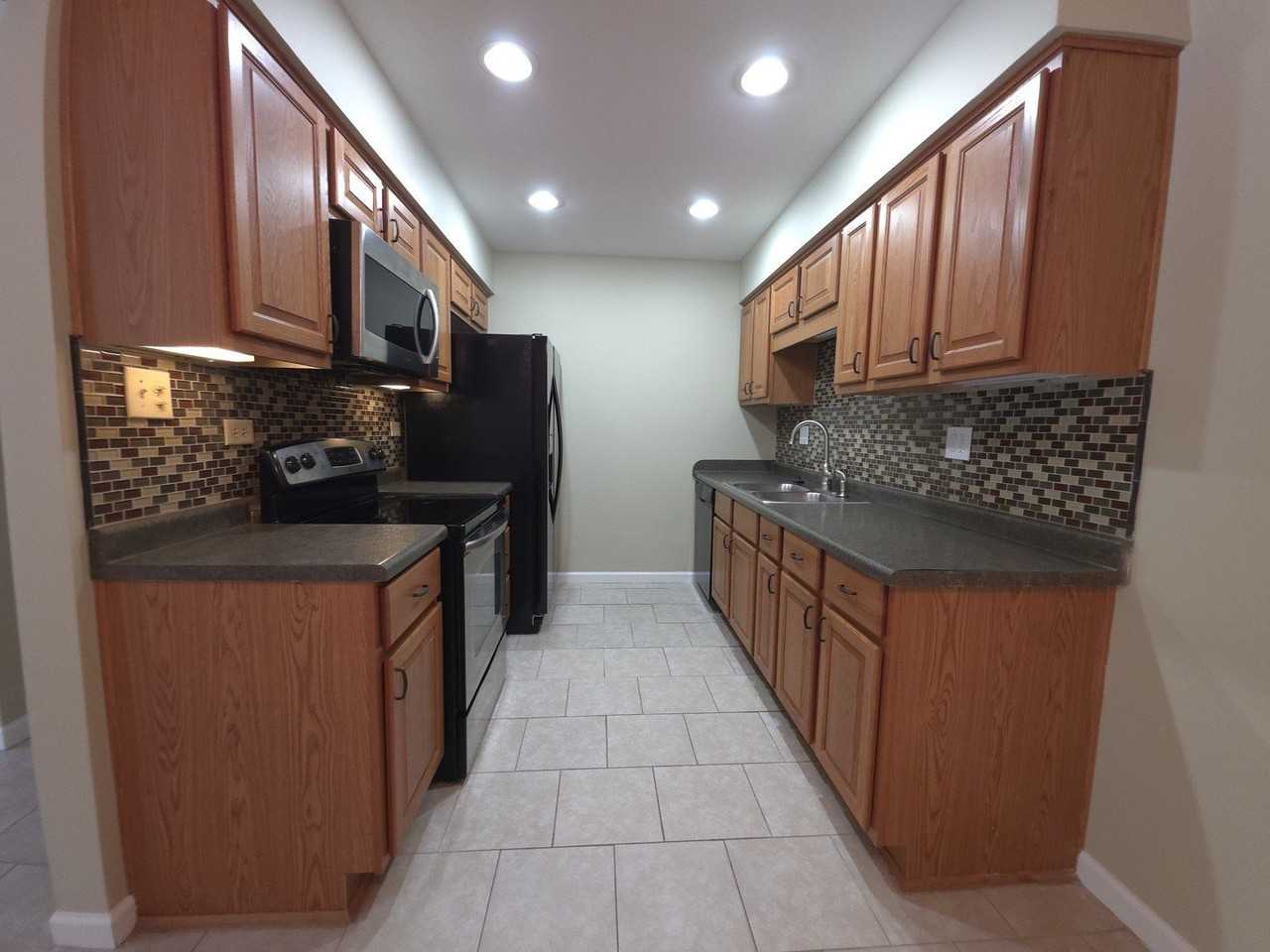 1667 Kiowa Dr #203 - Photo 4 of 11