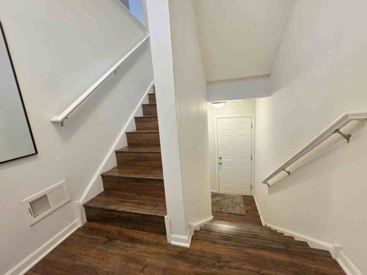 3350 Ravinia Cir #0 - Photo 4 of 35