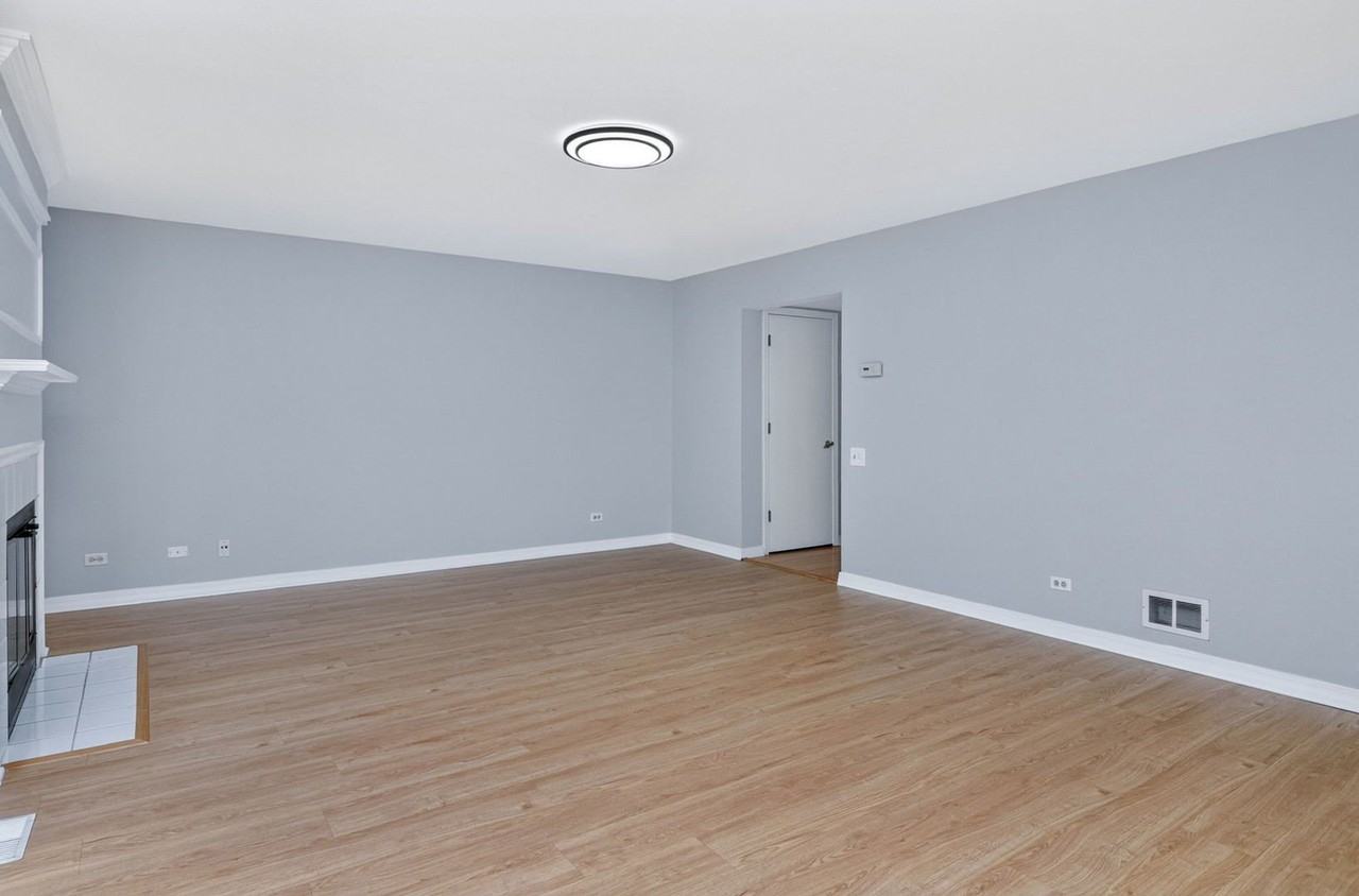 1589 Bicek Dr - Photo 4 of 22