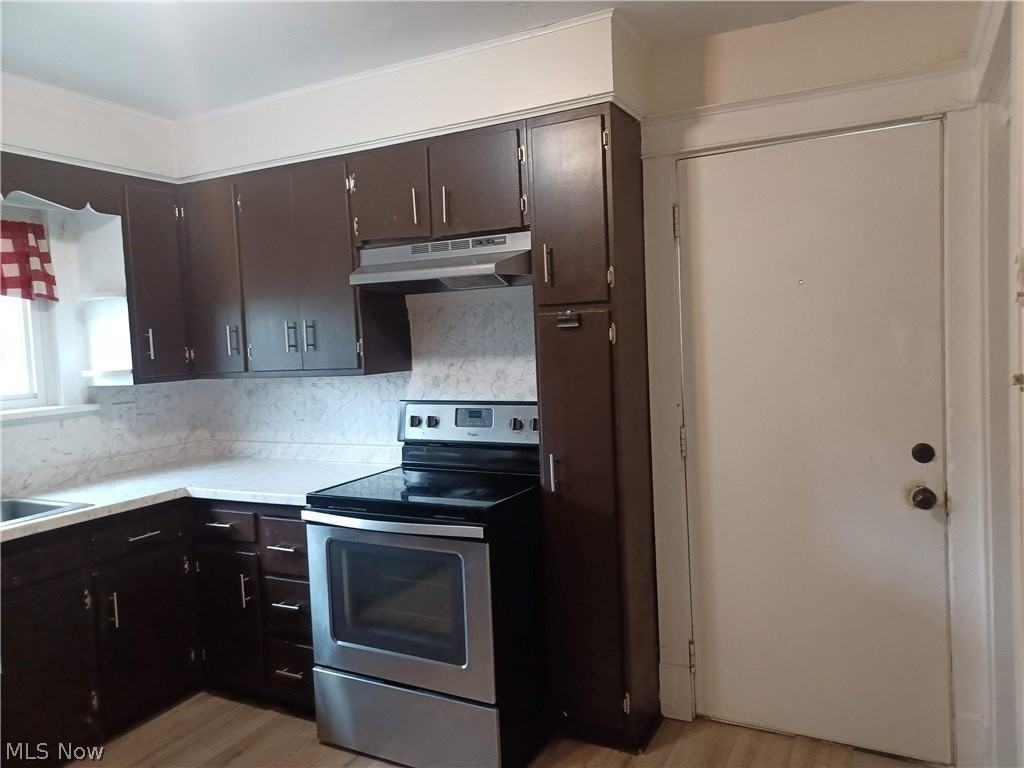1712 Richmond Ave - Photo 5 of 17