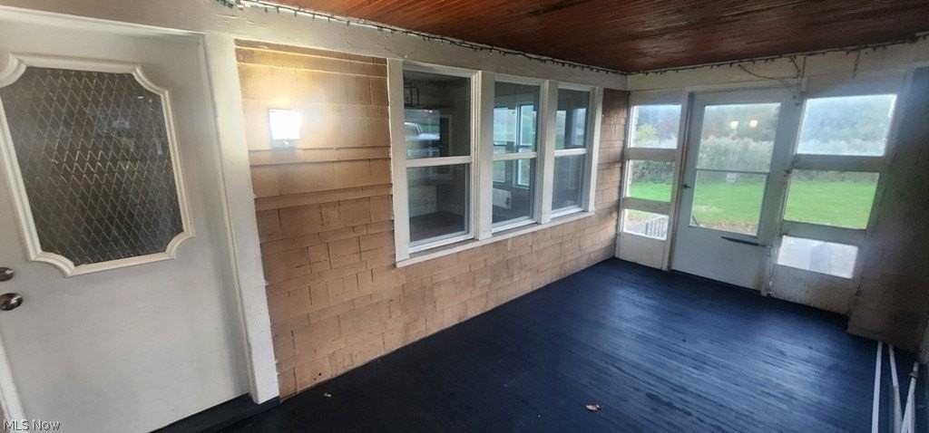 31238 Lorain Rd - Photo 2 of 17
