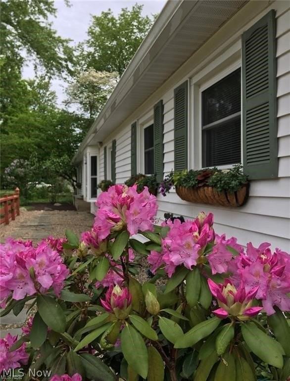 5819 S Shandle Blvd - Photo 2 of 31