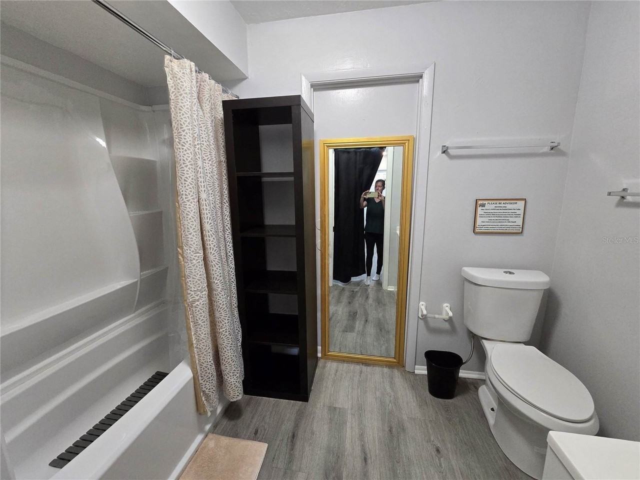 1014 Mecca Dr - Photo 5 of 22
