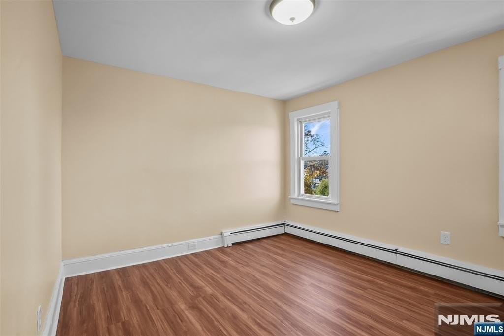 442 Lexington Ave #3rdFL - Photo 5 of 7