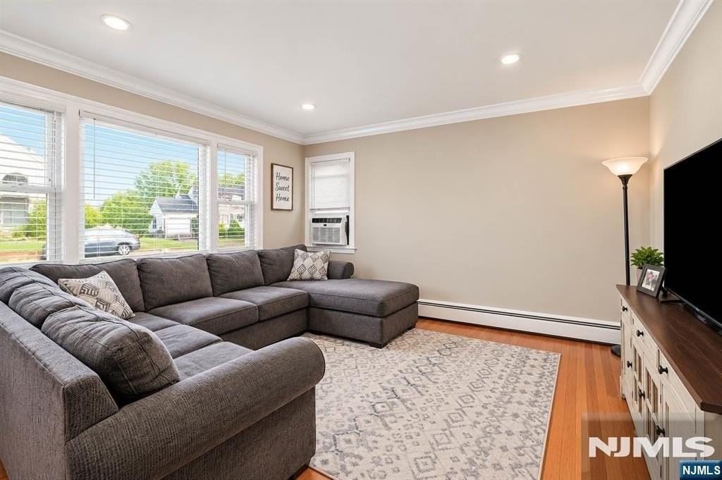 346 Trensch Dr - Photo 3 of 18