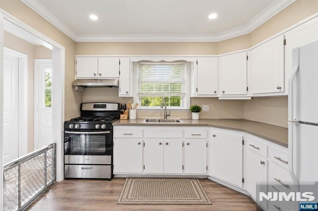 346 Trensch Dr - Photo 6 of 18
