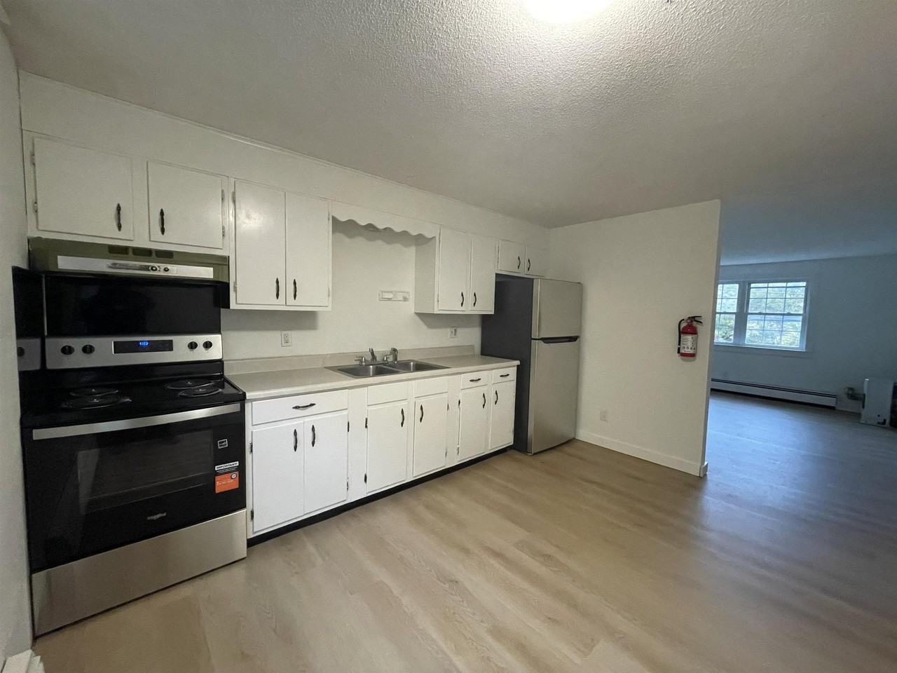 15 Kingsley Ct #5 - Photo 4 of 9