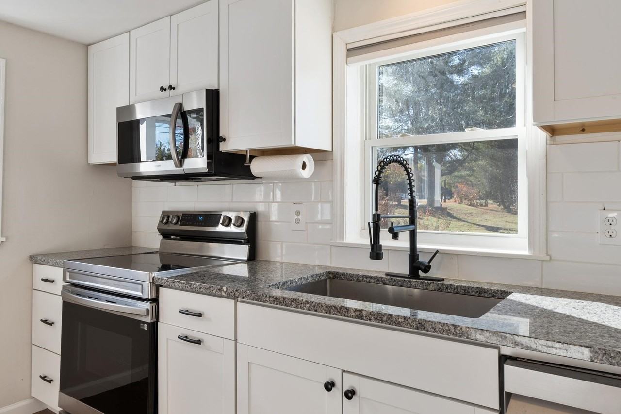 225 Shannon Rd #B - Photo 5 of 20