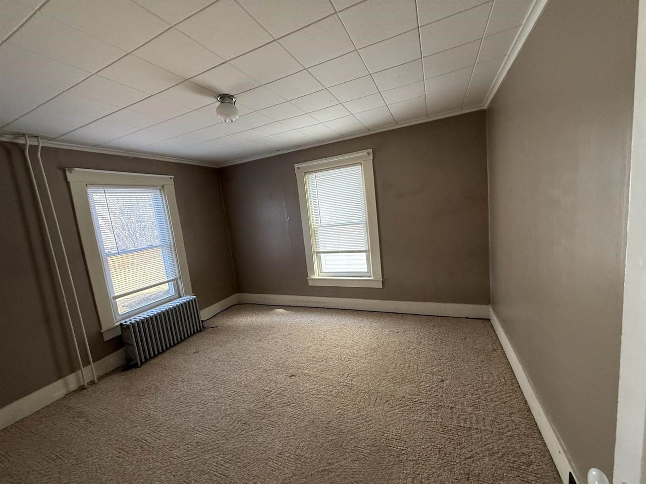 38 Jefferson St - Photo 5 of 9