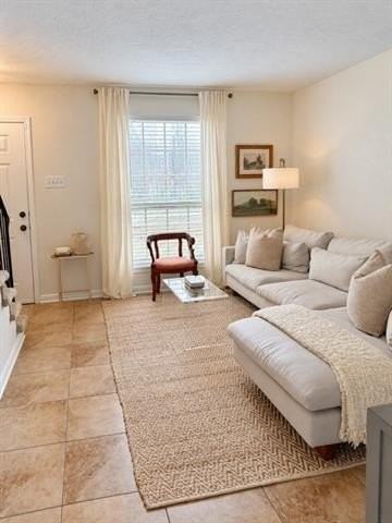 821 Bonnabel Blvd - Photo 3 of 22