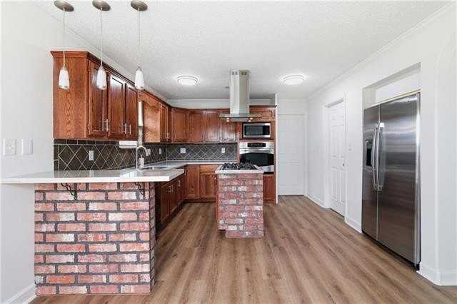 2749 Blanche St - Photo 3 of 20