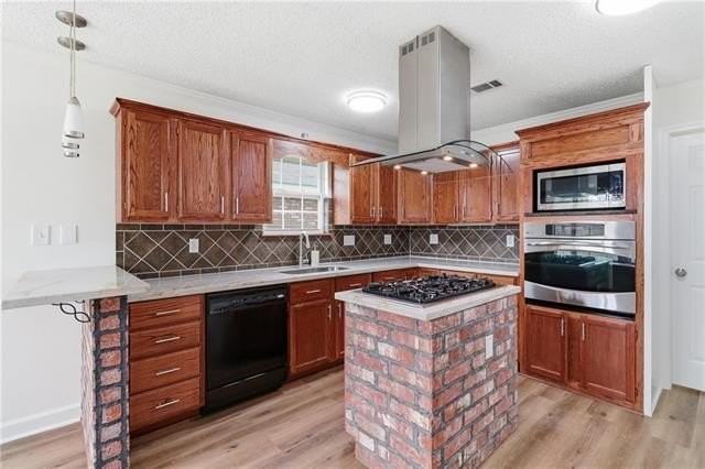 2749 Blanche St - Photo 4 of 20