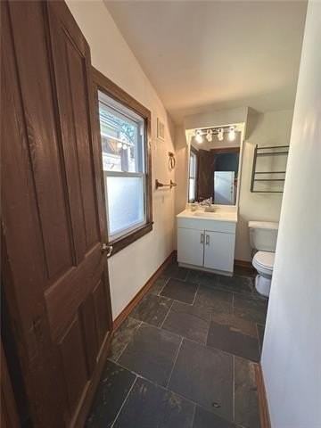 933L Louisa St - Photo 7 of 9