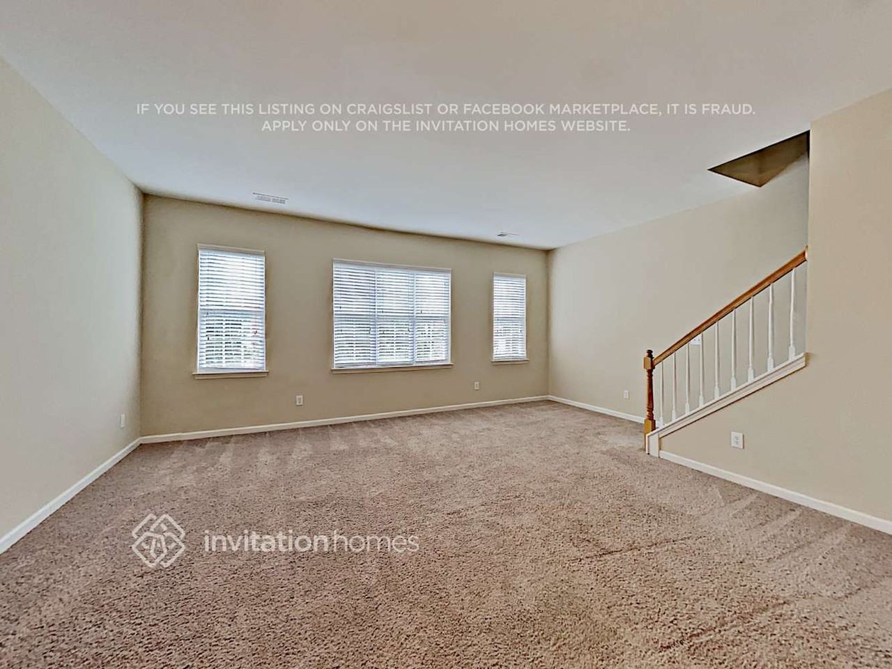 9630 Kings Parade Blvd - Photo 6 of 24