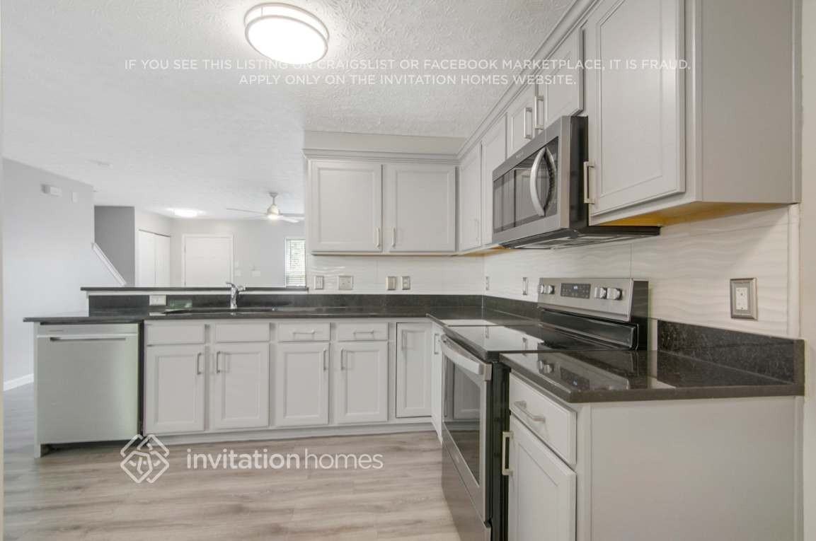 3304 Oriskony Way - Photo 6 of 23