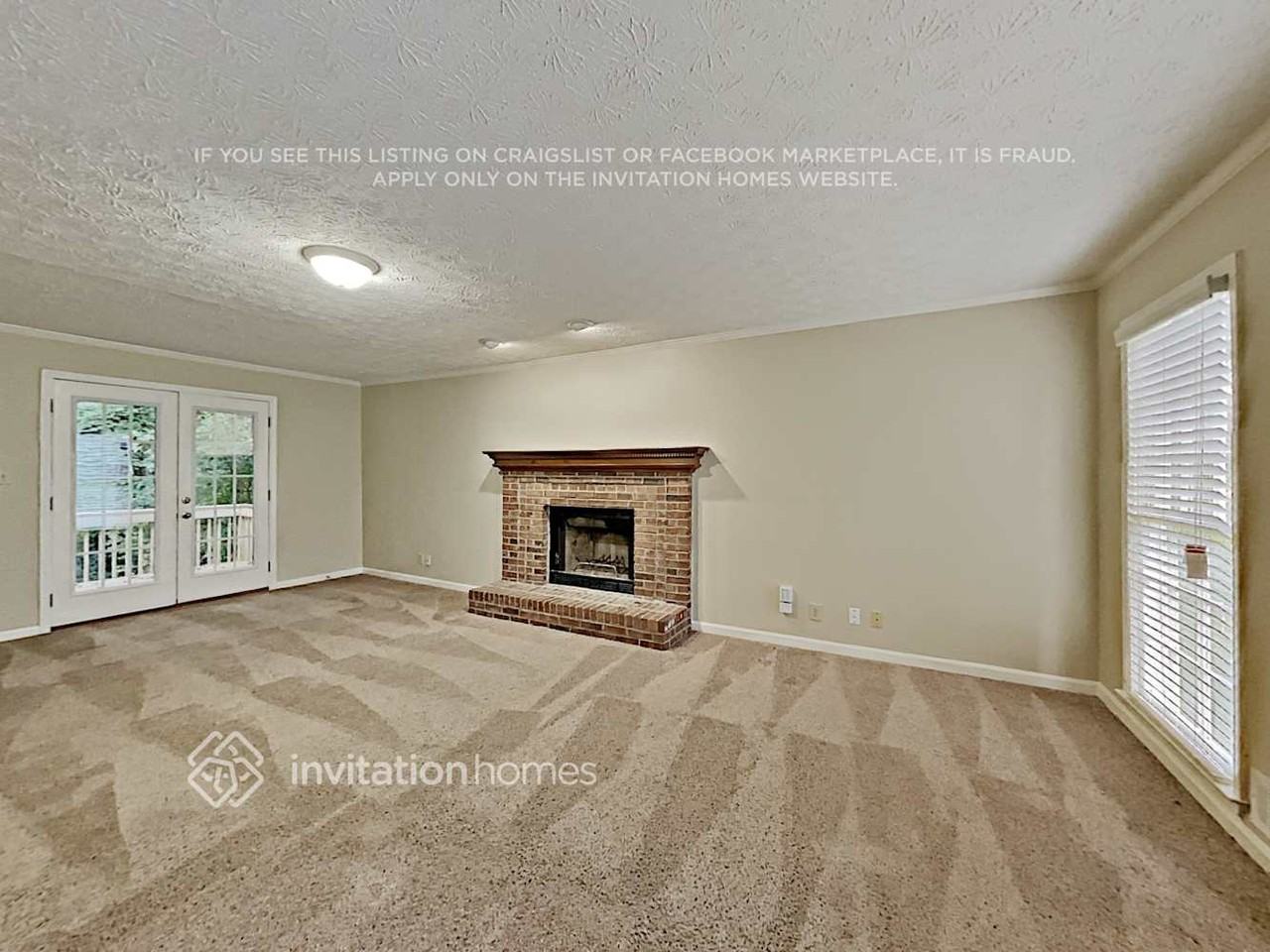 1539 Sir Knights Way - Photo 4 of 20