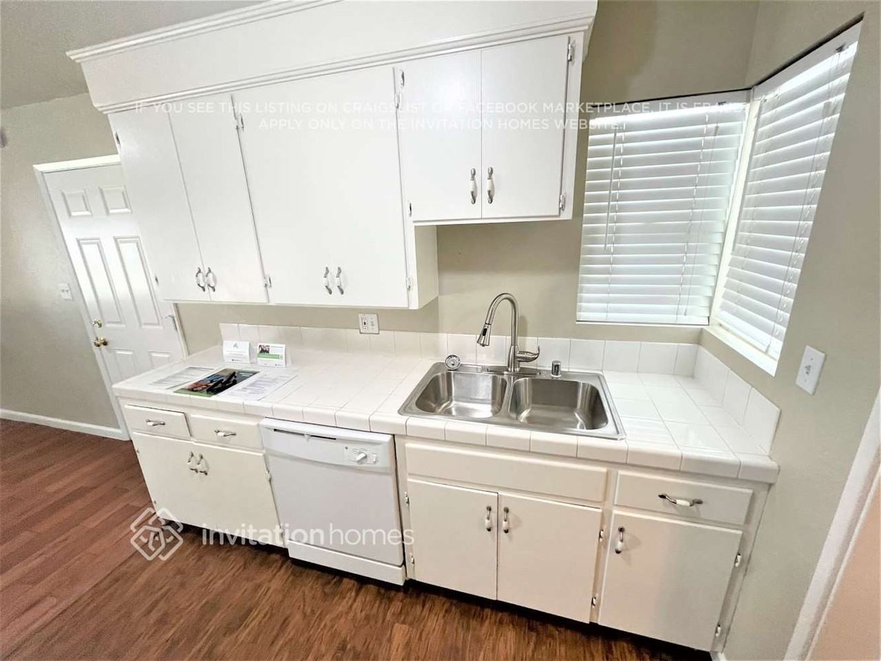 8821 Fair Oaks Blvd - Photo 6 of 17