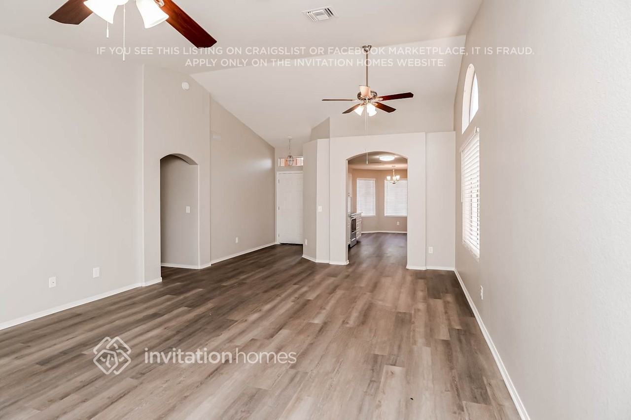 6129 E Colby St - Photo 4 of 16