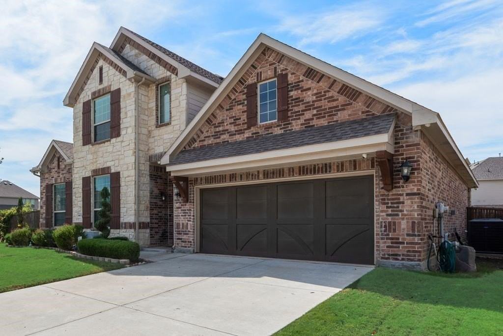 4612 Morning Glory Ln - Photo 4 of 37