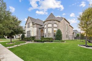 featured image of 920 Rhone Ln