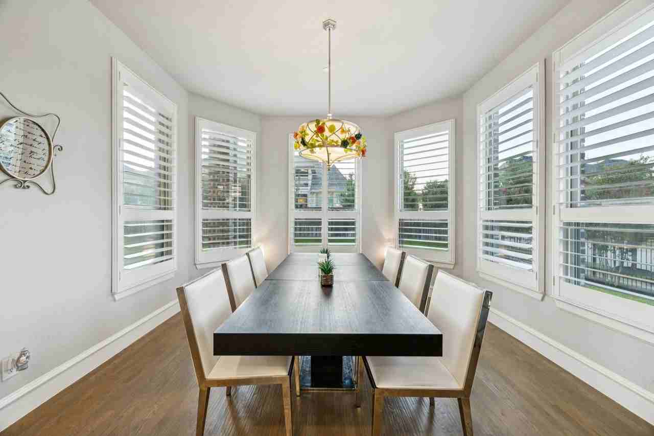 920 Rhone Ln - Photo 7 of 40
