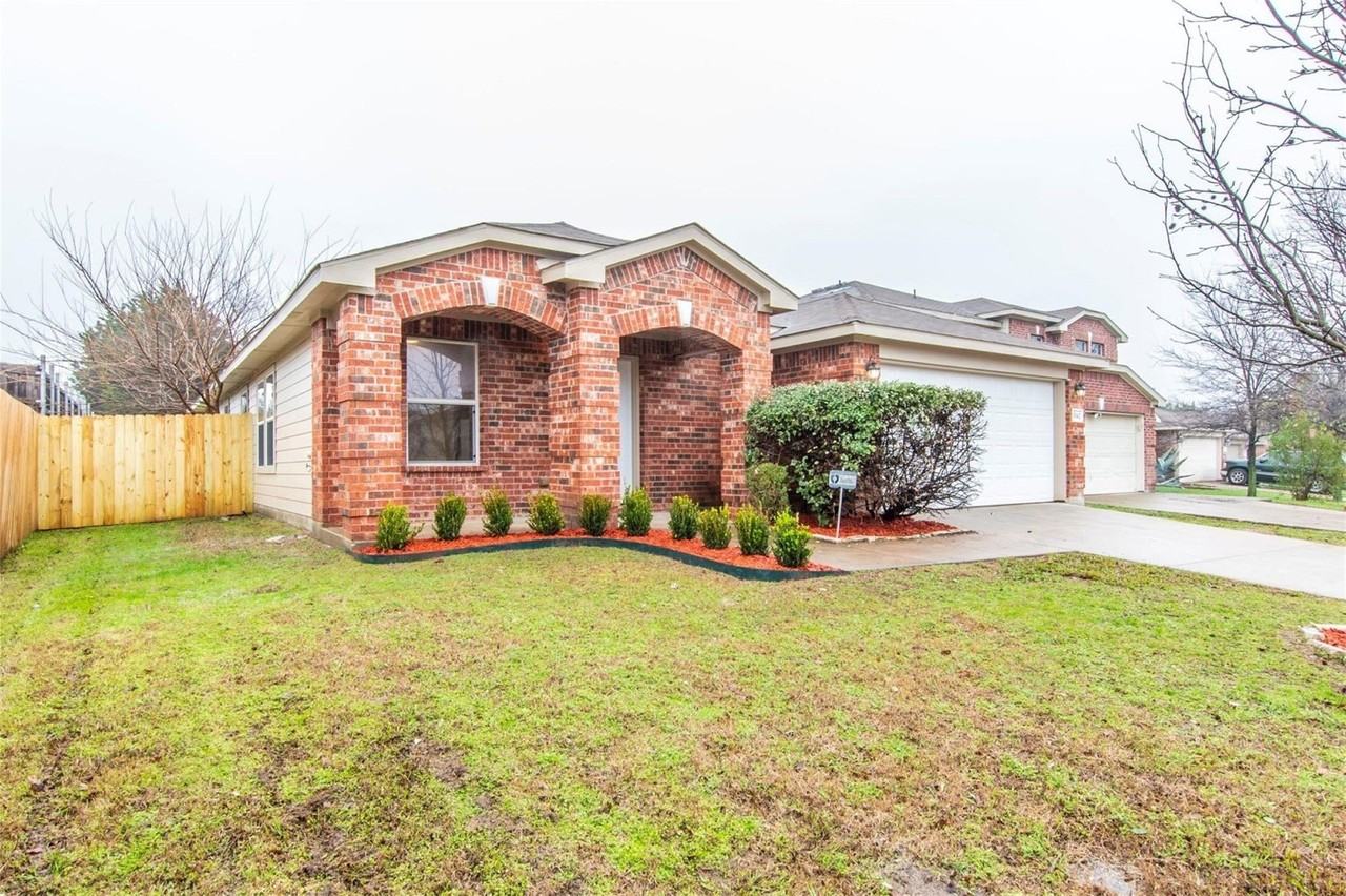 3142 Dusty Oak Dr - Photo 2 of 18