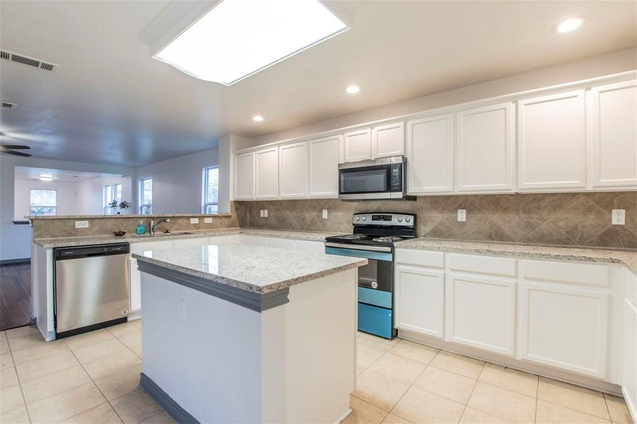 3142 Dusty Oak Dr - Photo 5 of 18