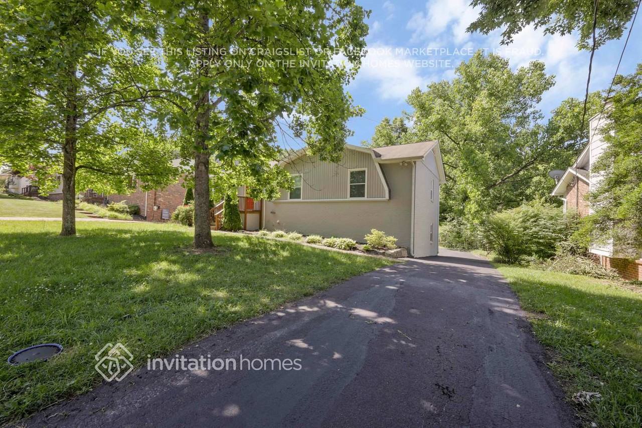 5121 Lana Renee Ct - Photo 3 of 28