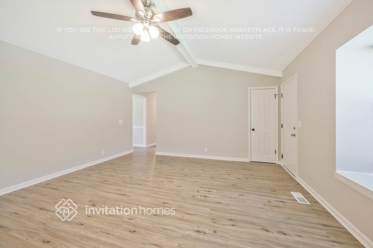 5121 Lana Renee Ct - Photo 6 of 28