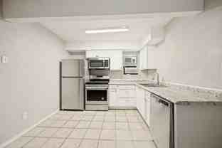 1001 W Elm St #103 - Photo 1 of 1