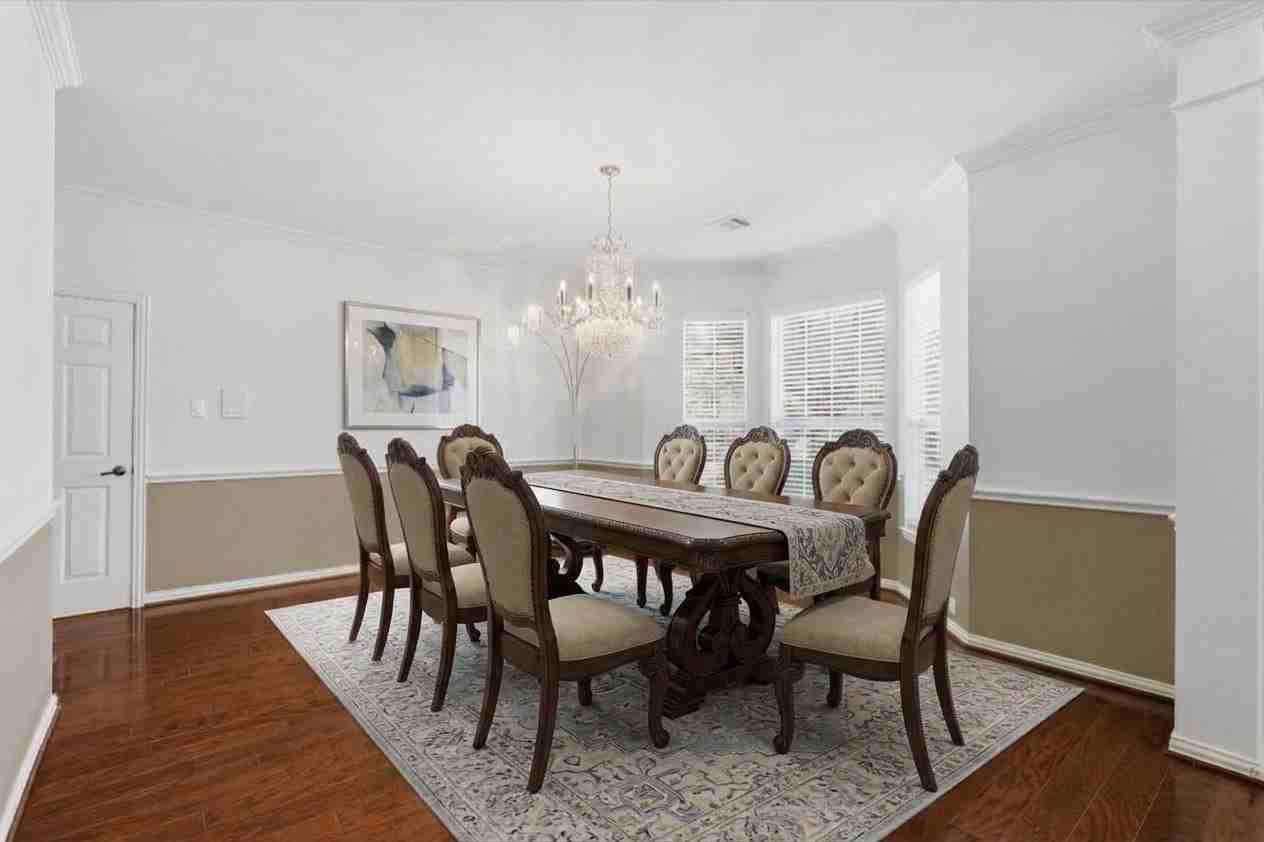 3908 Moonbeam Ct - Photo 5 of 33