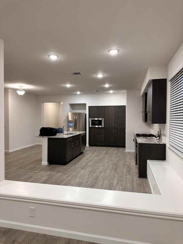 1231 Mill Pl - Photo 3 of 24