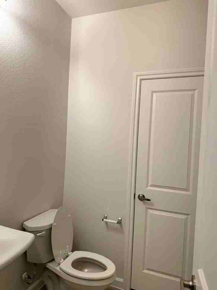 1231 Mill Pl - Photo 4 of 24