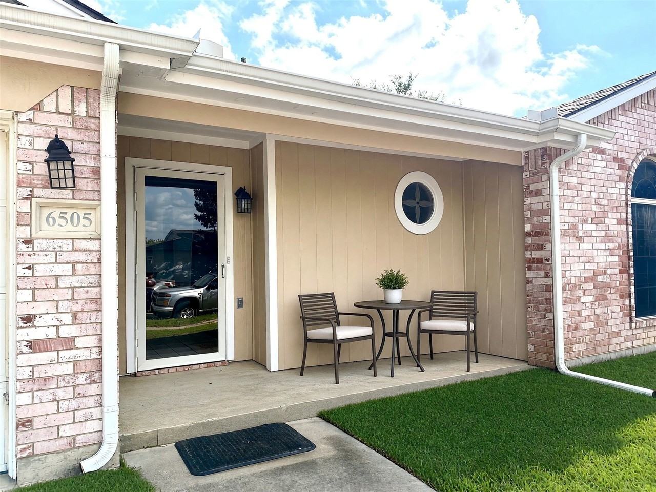 6505 Juliette Run - Photo 2 of 22