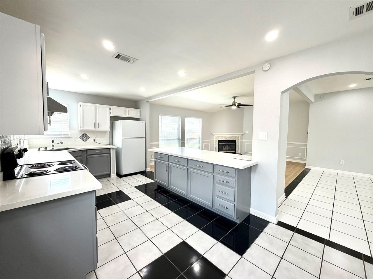 6505 Juliette Run - Photo 4 of 22