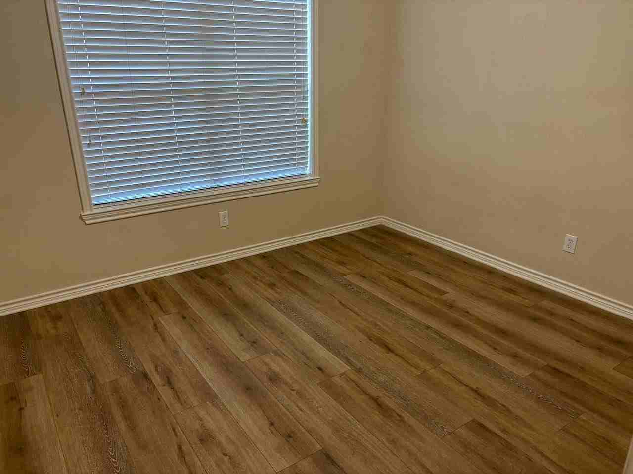 9000 Wild Rose Ln - Photo 6 of 15